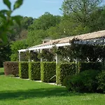Hotel Logis Val De Vienne 3*