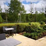 Logis Val De Vienne 3* Le Vigeant