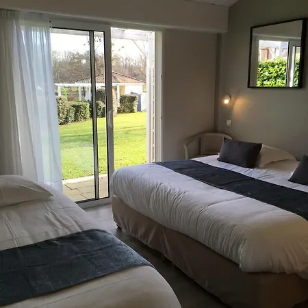 Logis Val De Vienne 3* Le Vigeant