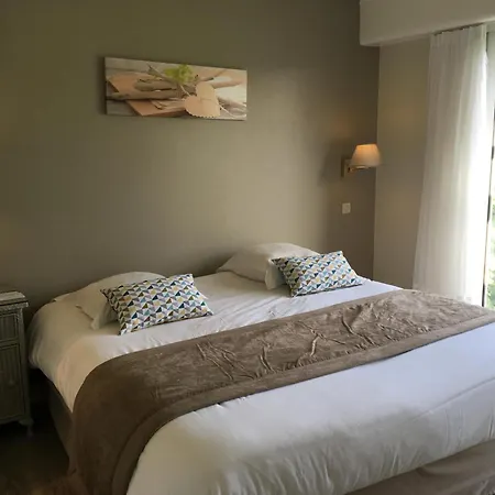 Hotel Logis Val De Vienne Le Vigeant