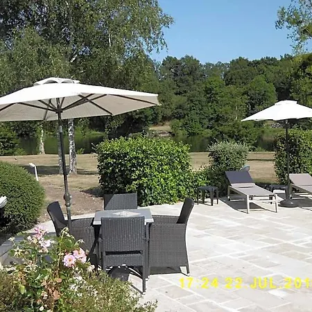 Hotel Logis Val De Vienne 3*