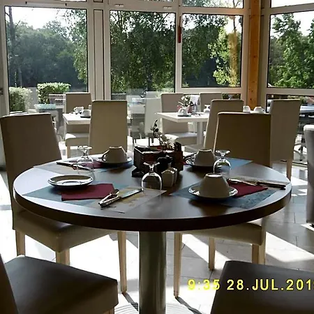 Hotel Logis Val De Vienne