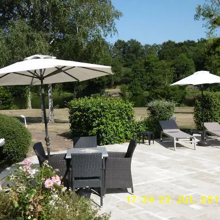 Logis Val De Vienne Ξενοδοχείο 3*