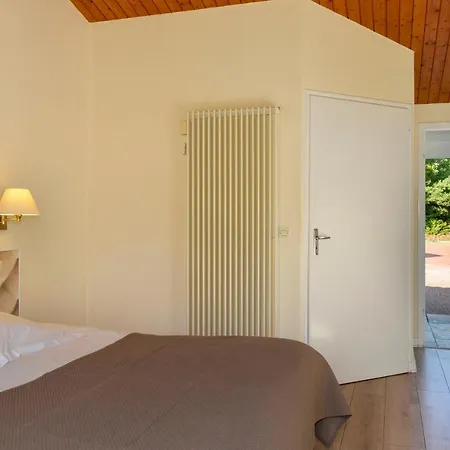 Hotell Logis Val De Vienne