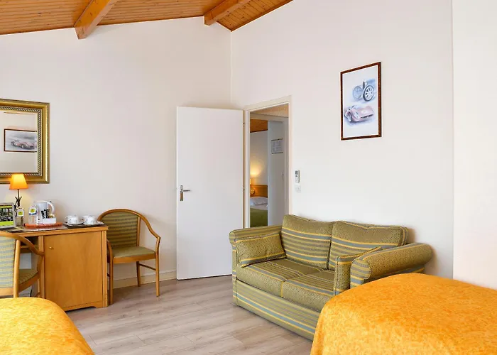 Hotel Logis Val De Vienne