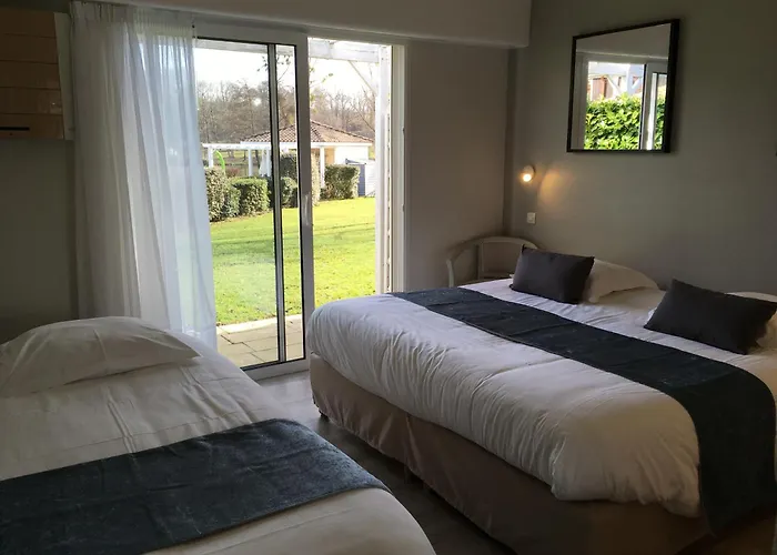 Logis Val De Vienne 3* Le Vigeant