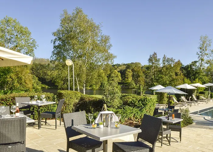 Logis Val De Vienne 酒店