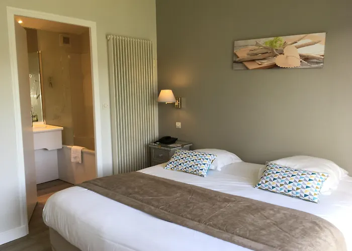 Hotel Logis Val De Vienne Le Vigeant