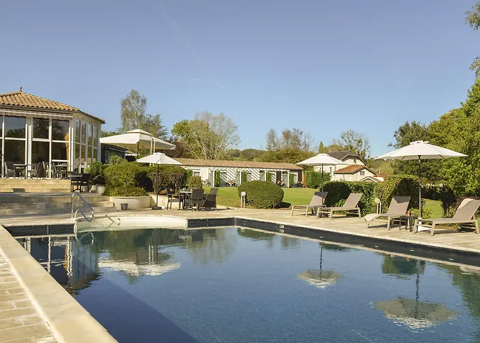 Logis Val De Vienne 3*