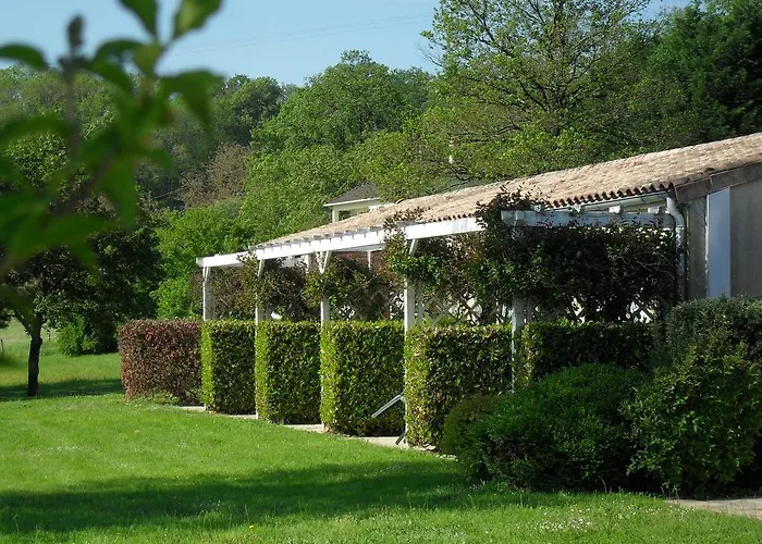 Hotel Logis Val De Vienne 3*