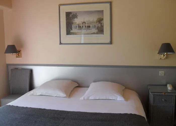 Logis Val De Vienne Hotel Le Vigeant