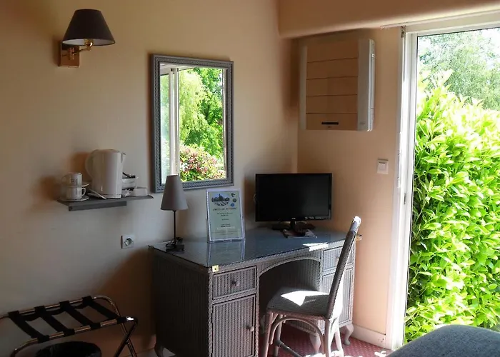 Hotel Logis Val De Vienne