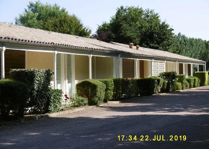 Hotel Logis Val De Vienne 3*