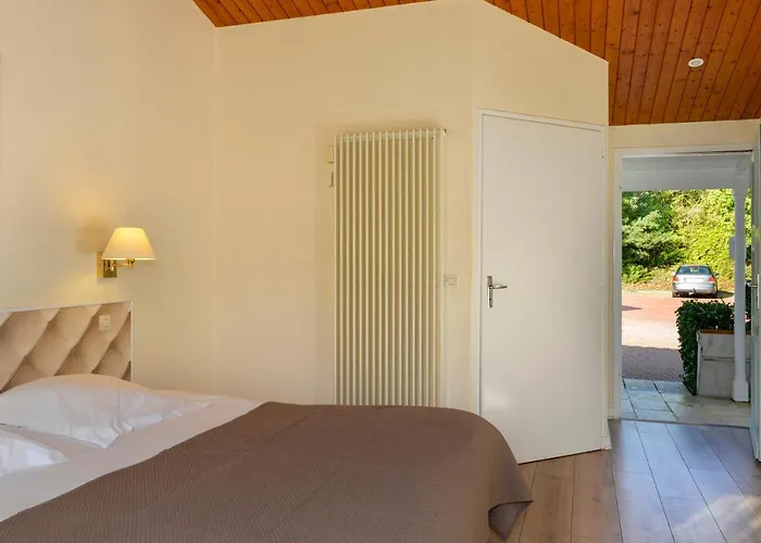 酒店 Logis Val De Vienne